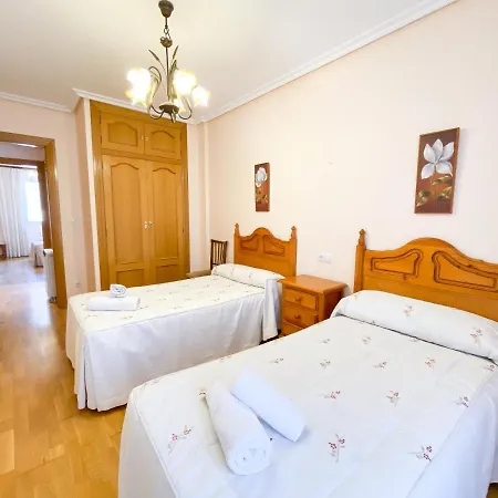 아파트 Vivienda Turistica Leones