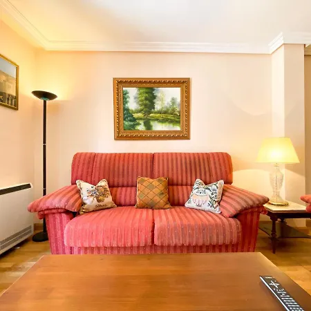 Vivienda Turistica Leones 아파트