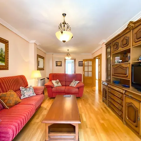 Vivienda Turística Leones