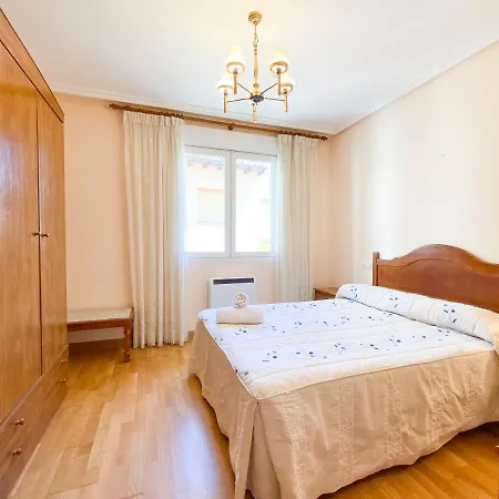 Vivienda Turistica Leones *