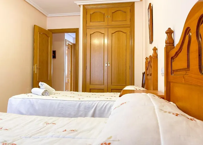 Vivienda Turistica Leones *