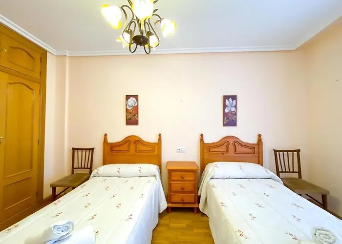 Vivienda Turistica Leones 아파트 *